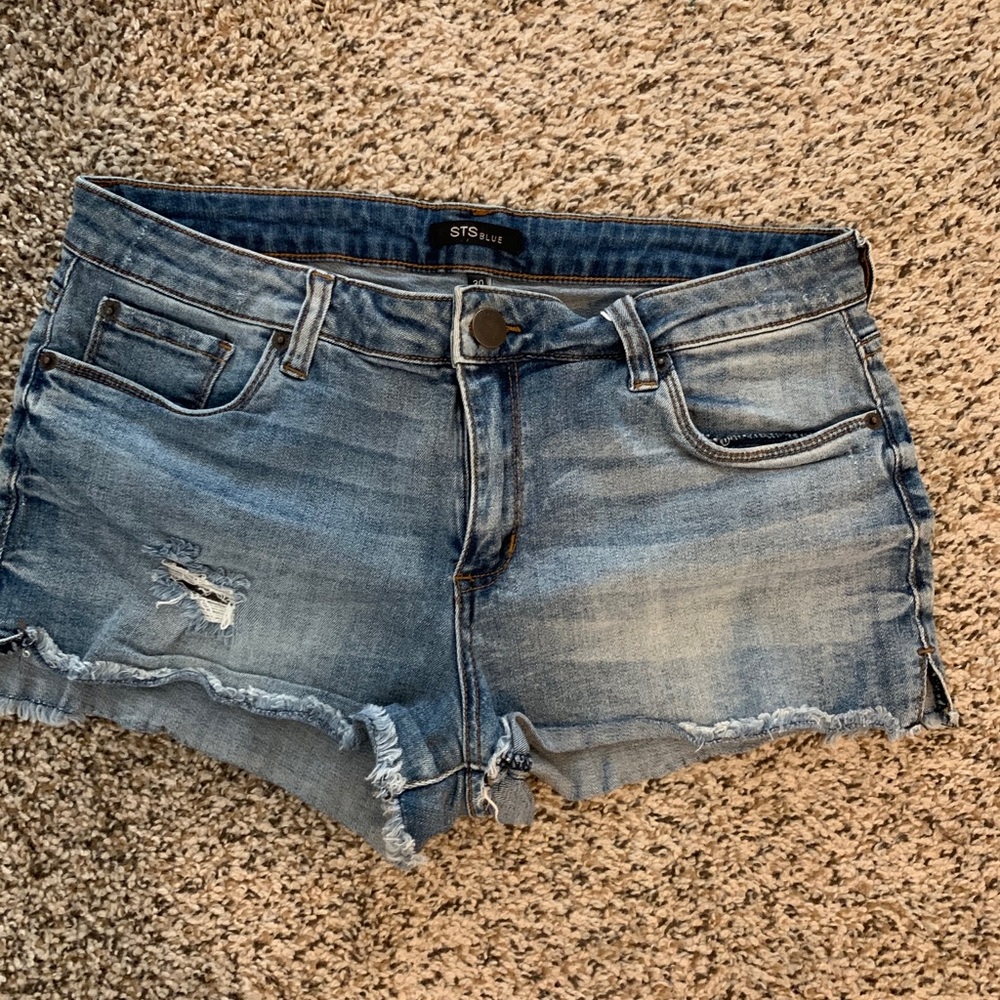 Sts blue shorts